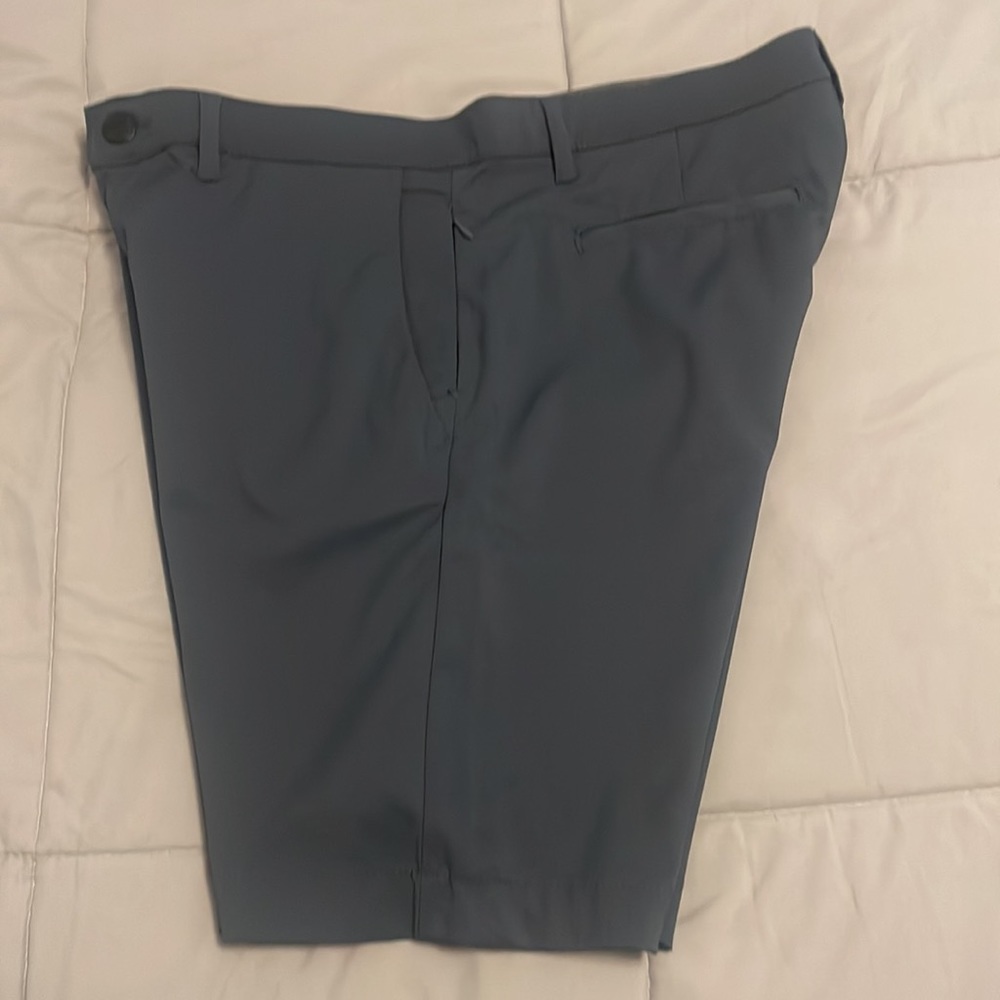 Shorts - Picture 6 of 9